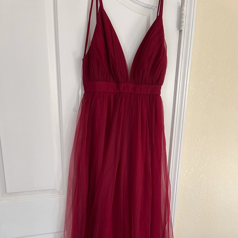 Simply brand .. new w/ tags large burgundy